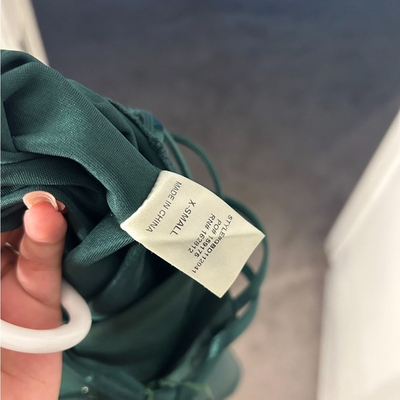 Windsor X-small Green homecoming dress - Picture 3 of 5